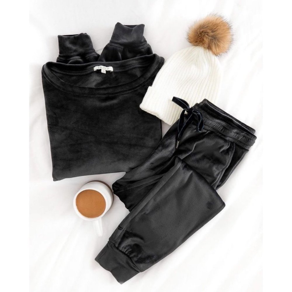 Z Supply Velour Set Size In Black, Size L - Picture 14 of 14